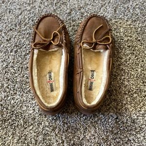 Women’s Brown Minnetonka Moccasins Size 9